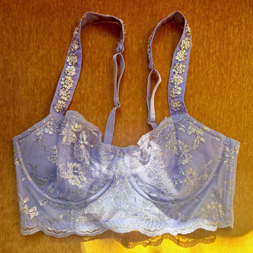 Victoria's Secret Lavender Dream Angels Bra 36C LIKE NEW